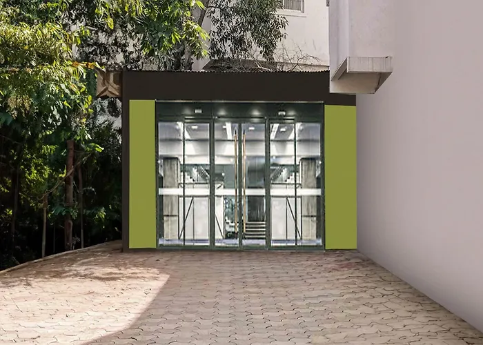 Hotel O Nashik Near Vijay Mamta Theatre Formerly Sahara Inn